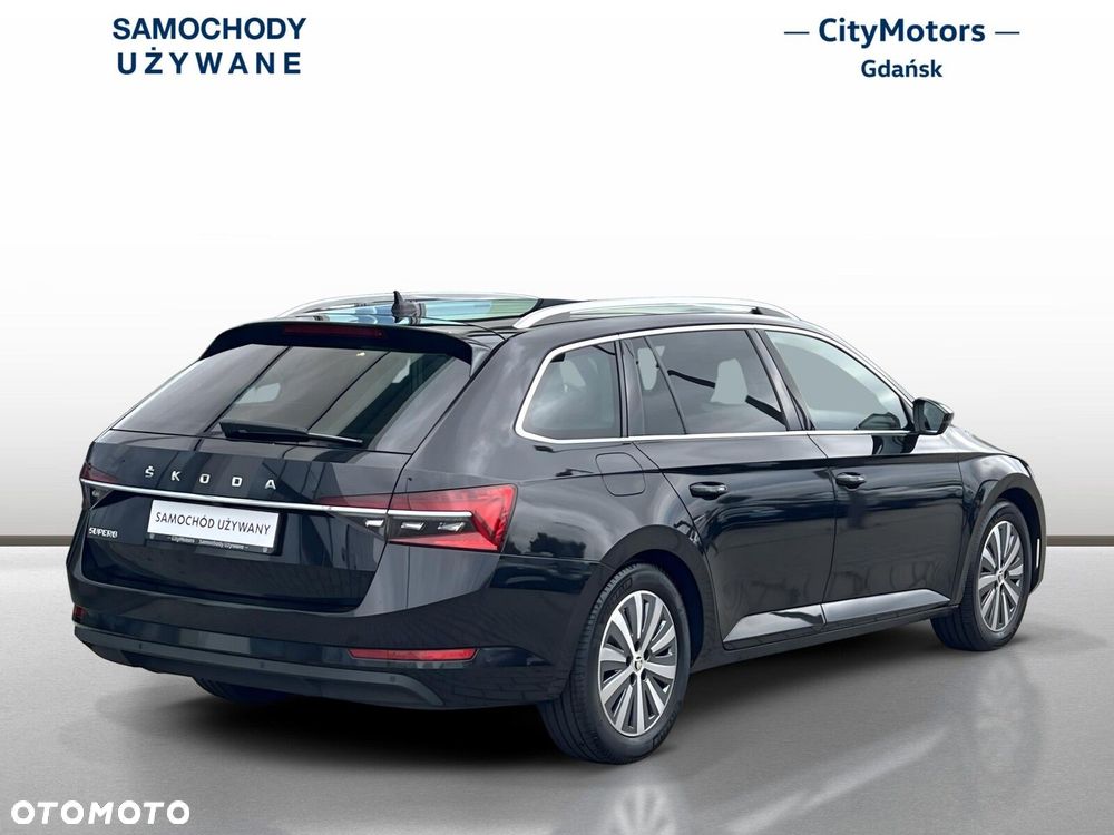 Skoda Superb 2023 photo 4