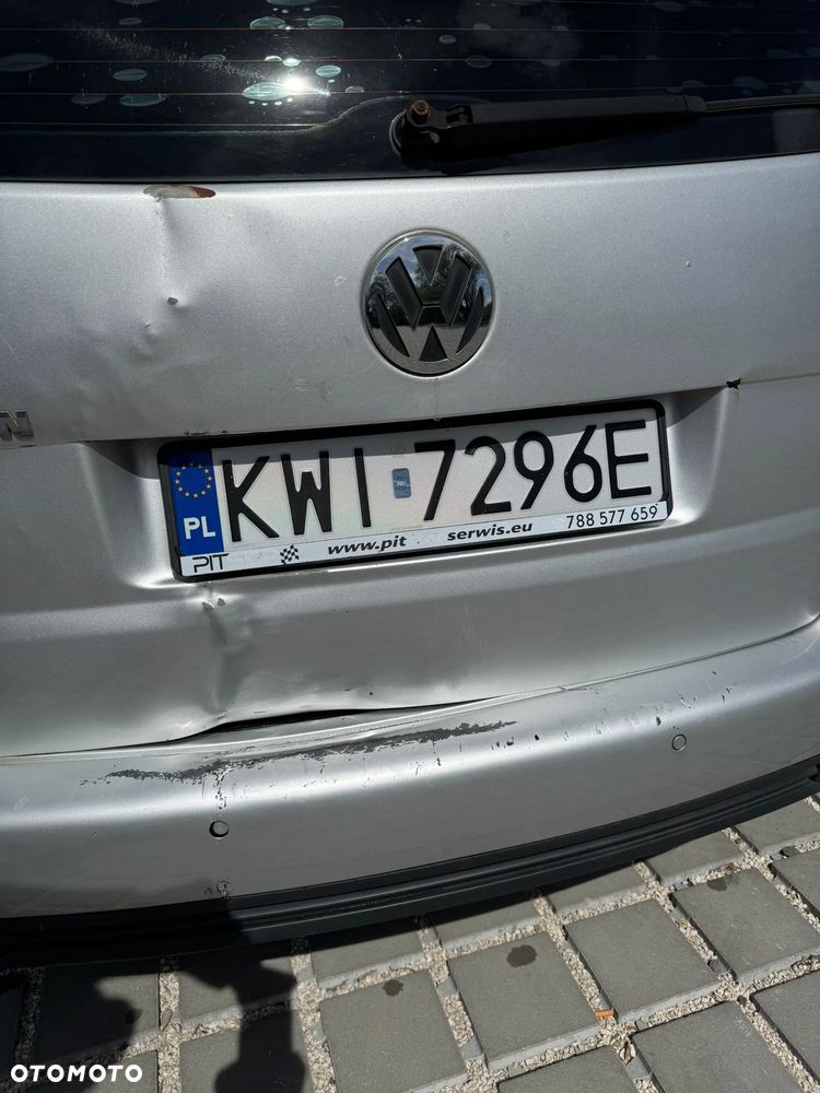 Volkswagen Touran - 24
