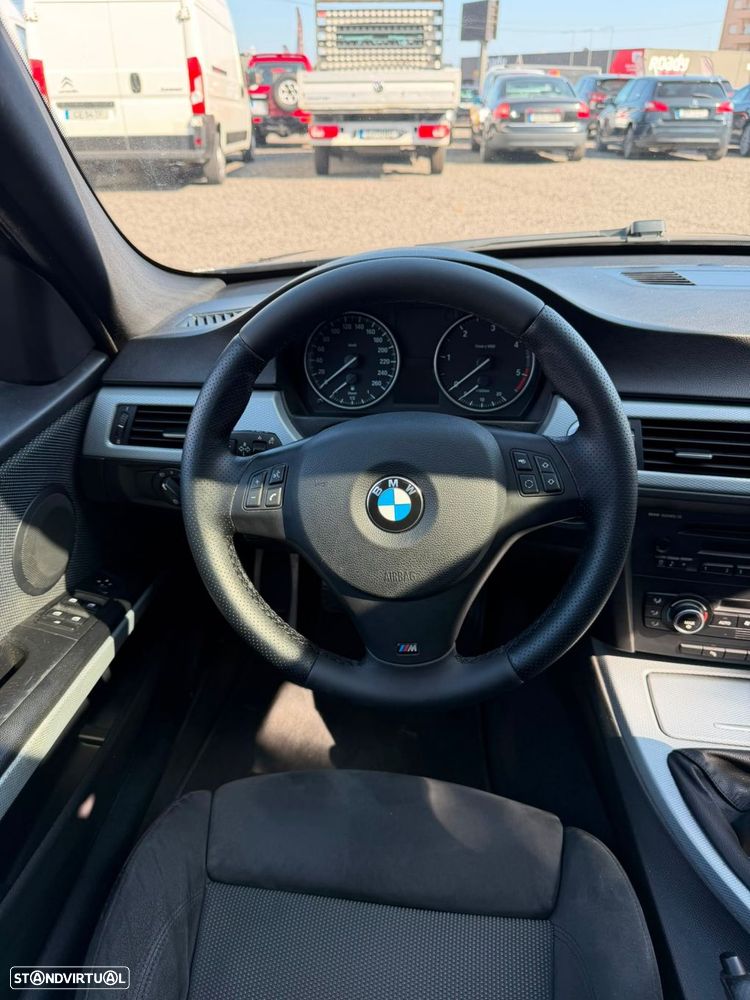 BMW 320 - 18