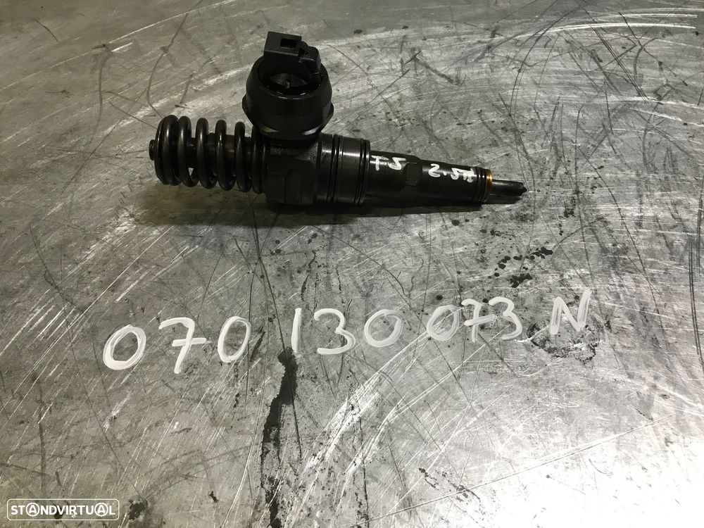 INJECTOR / INJETOR VOLKSWAGEN TRANSPORTER T5 / TOUAREG 2.5TDI 0414720228 070130073N - 1