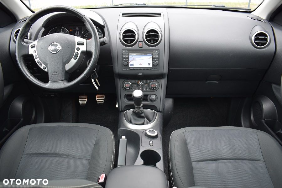 Nissan Qashqai 1.6 dCi 4 x 4 DPF Start/Stop tekna - 5