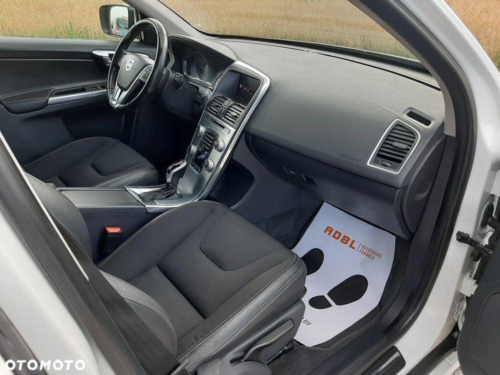 Volvo XC 60 - 24