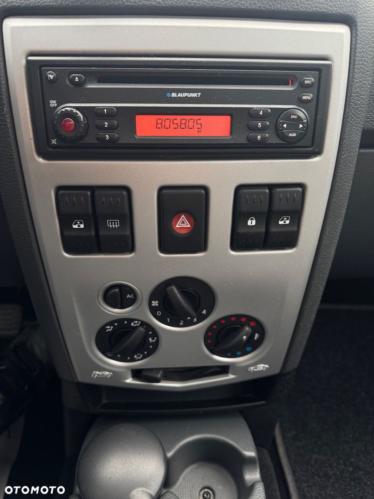 Dacia Logan 1.4 - 13
