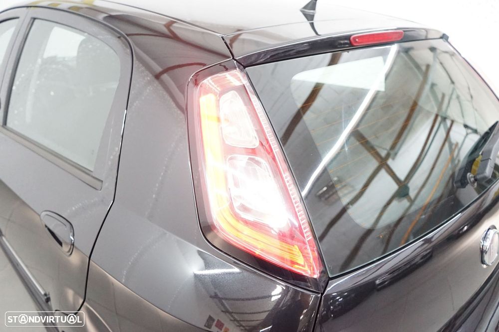 Fiat Punto Evo 1.3 M-Jet Dynamic - 11