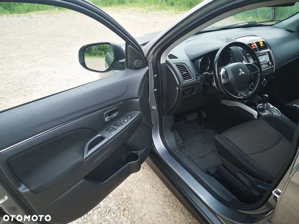 Mitsubishi ASX 2.2 DI-D 4WD Automatik Intense - 31
