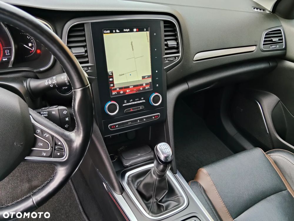 Renault Megane ENERGY TCe 130 BOSE EDITION - 19