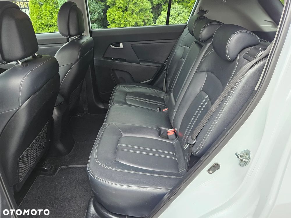 Kia Sportage 2.0 CRDI 4WD Spirit - 13