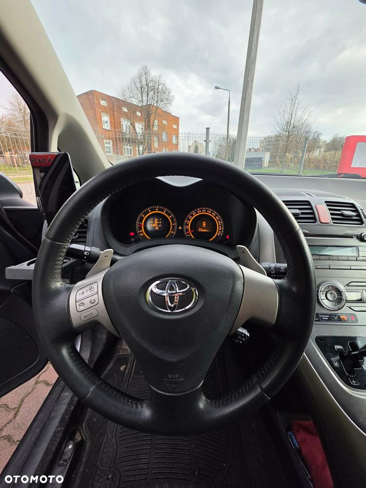 Toyota Auris - 26