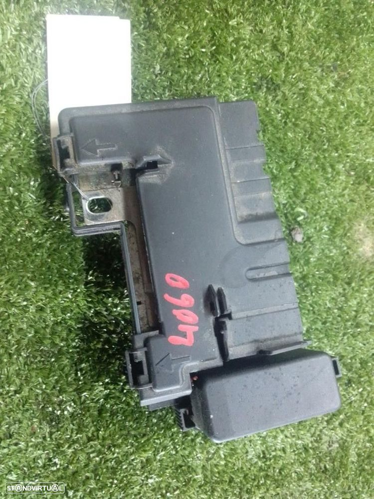 CAIXA RELÉS / FUSÍVEIS SEAT IBIZA IV 2012 -6R0915429 - 2