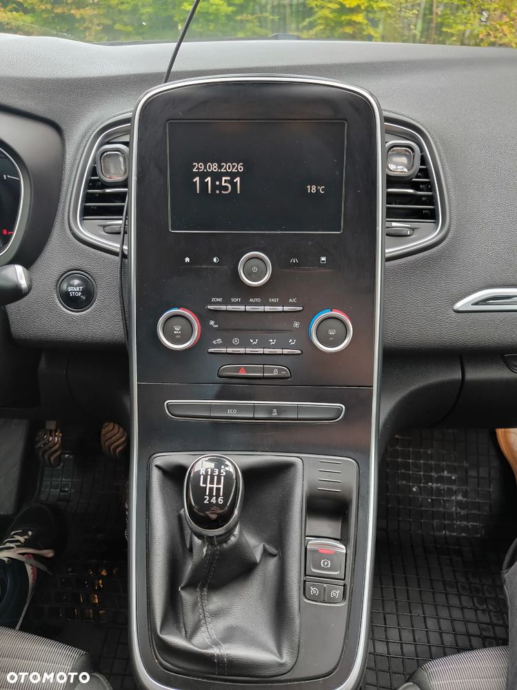 Renault Scenic 1.5 dCi Energy Life EU6 - 17