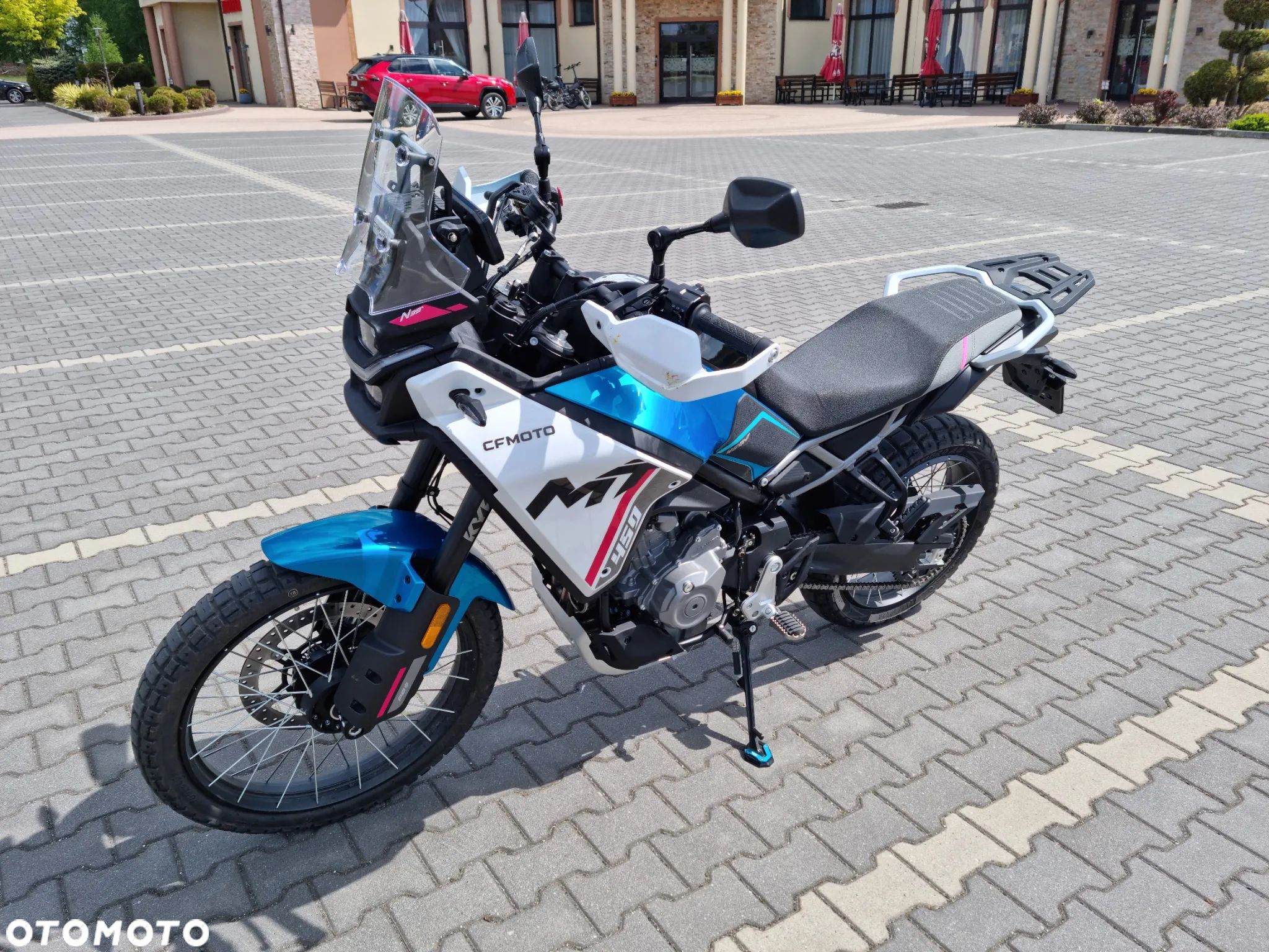 CFMoto MT - 1