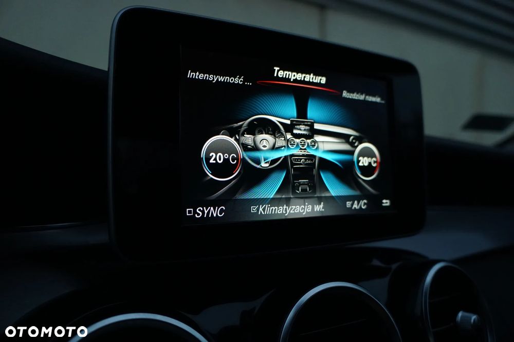 Mercedes-Benz Klasa C 180 9G-TRONIC - 24