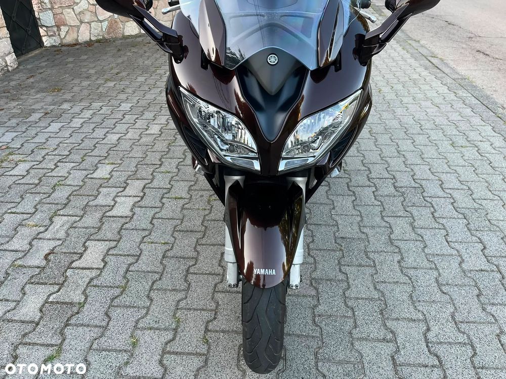 Yamaha FJR - 11