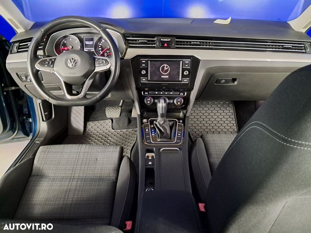 Volkswagen Passat - 14
