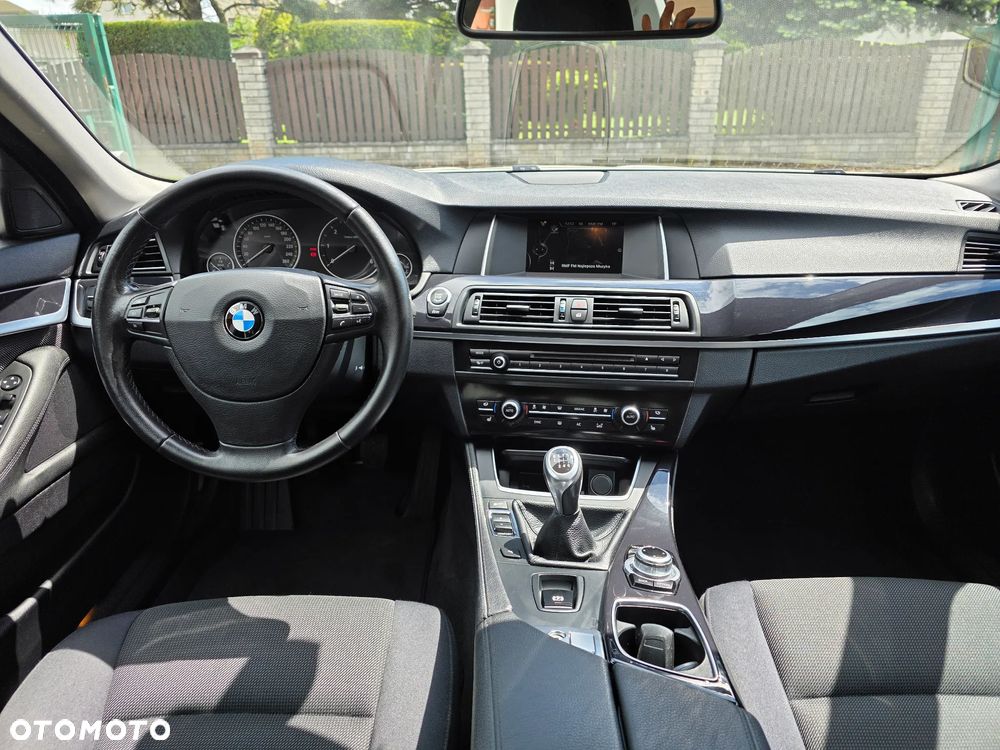 BMW Seria 5 520d - 5