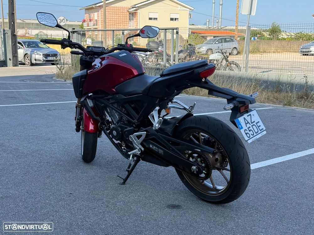 Honda CB R - 5