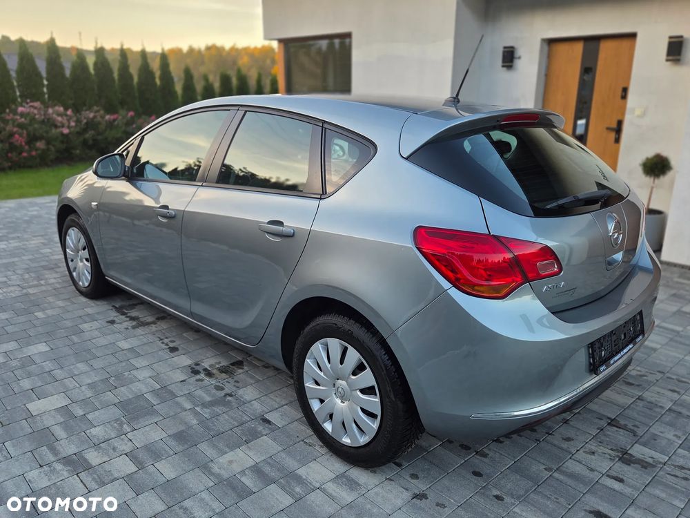 Opel Astra 1.4 T Active - 37