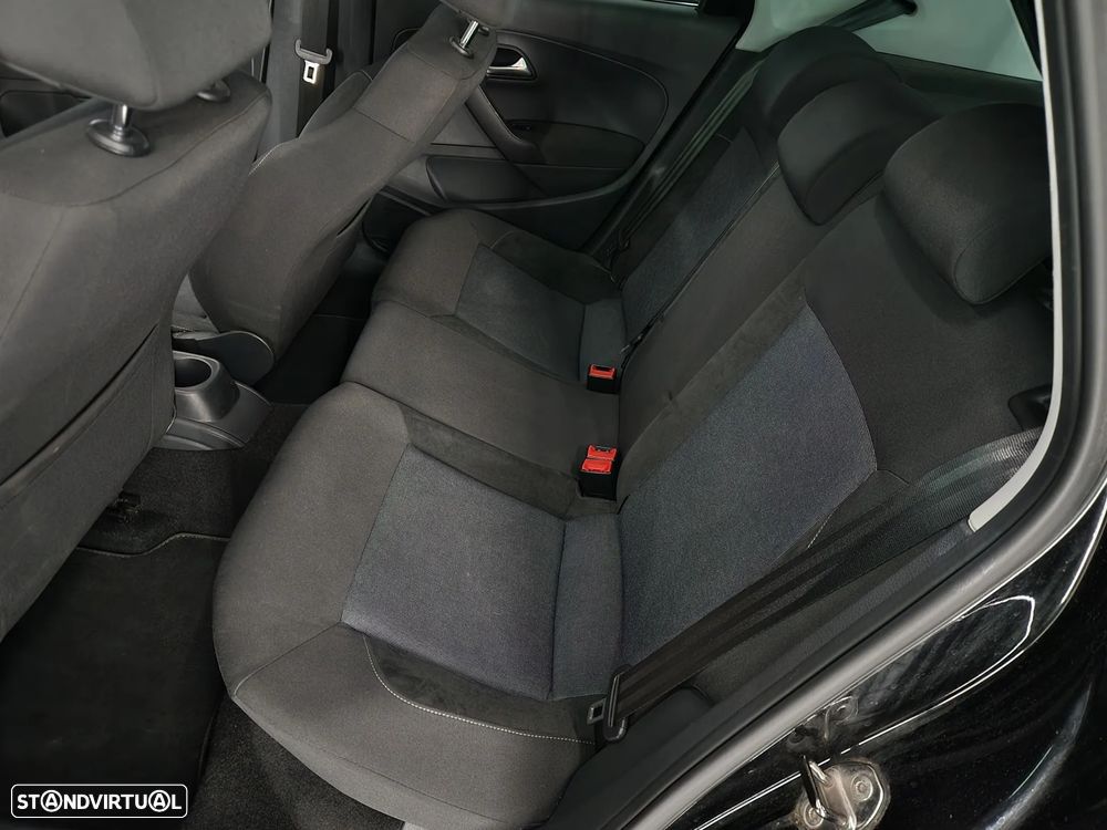 VW Polo 1.6 TDI Confortline - 16