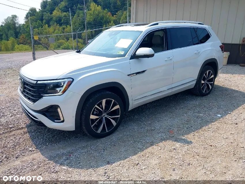 Volkswagen Atlas - 2