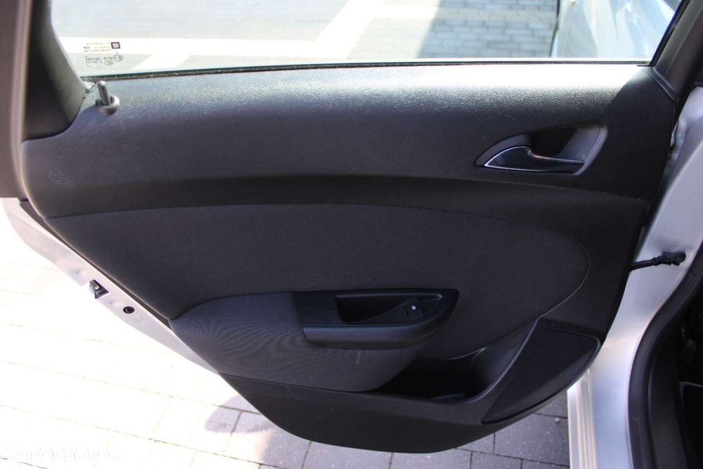 Opel Astra - 19