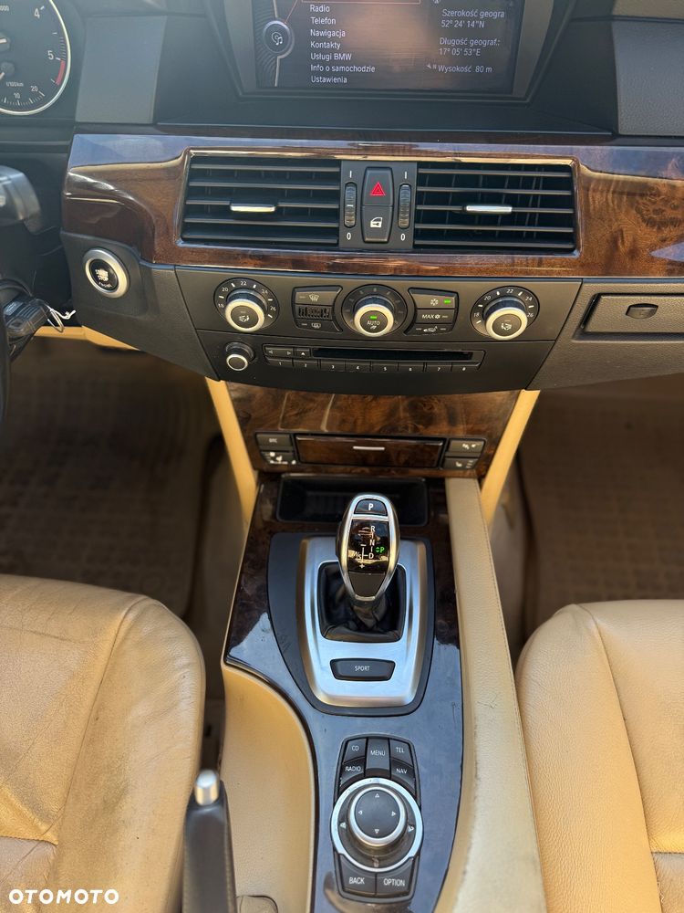 BMW Seria 5 530d Touring Edition Exclusive - 23