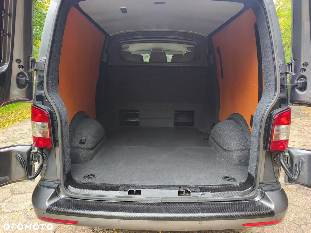 Volkswagen Transporter - 31