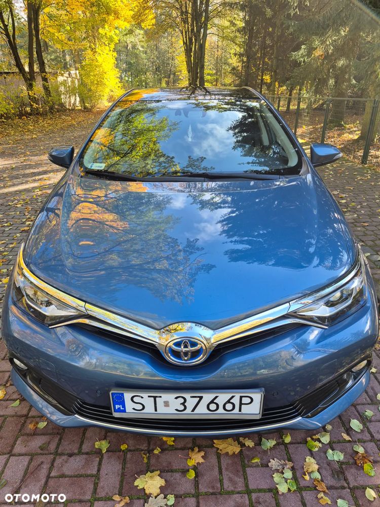 Toyota Auris 1.8 HSD Luna - 2