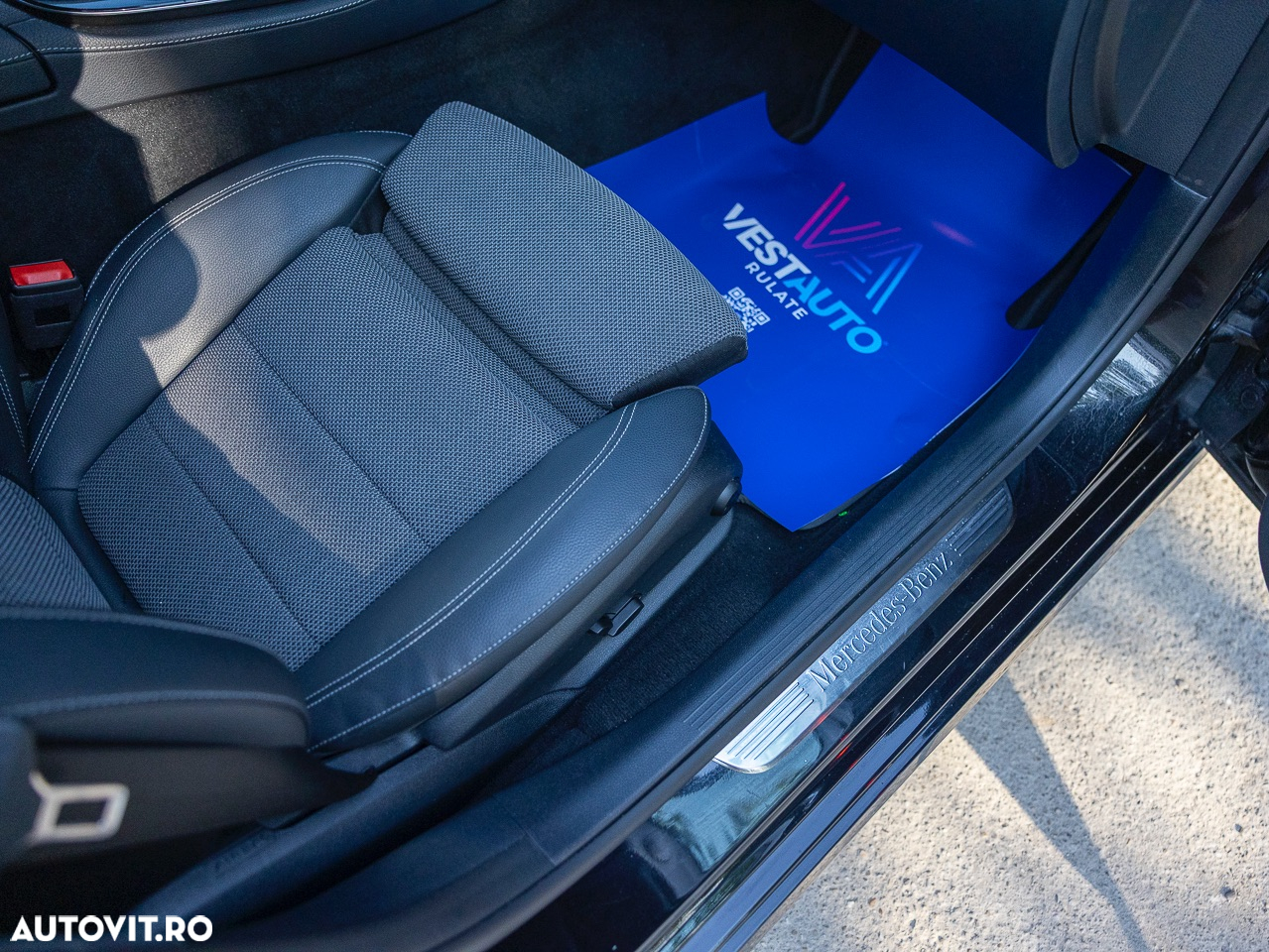 Mercedes-Benz E 300 de 4MATIC Aut. - 30