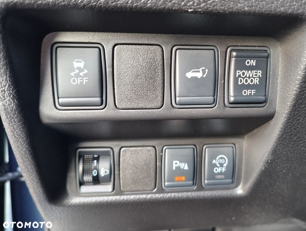 Nissan X-Trail 1.6 DCi Tekna 4WD 7os - 26