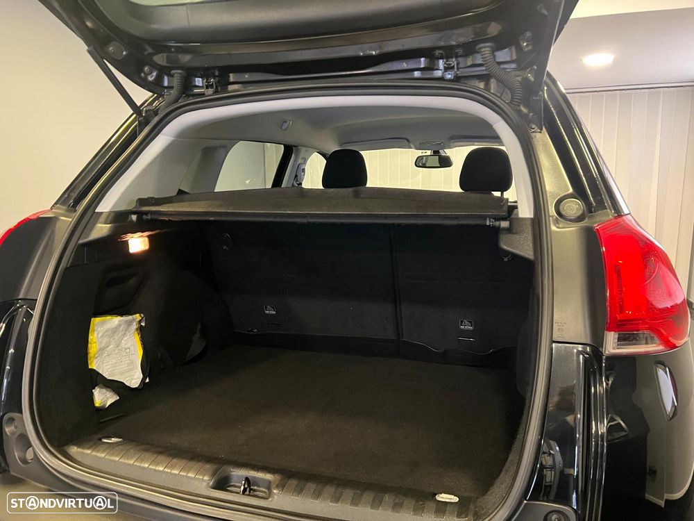 Peugeot 2008 1.2 PureTech Style - 28