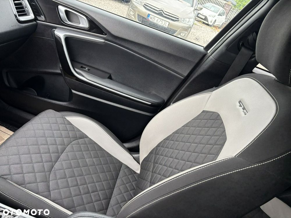 Kia ProCeed 1.4 T-GDI GT Line - 30