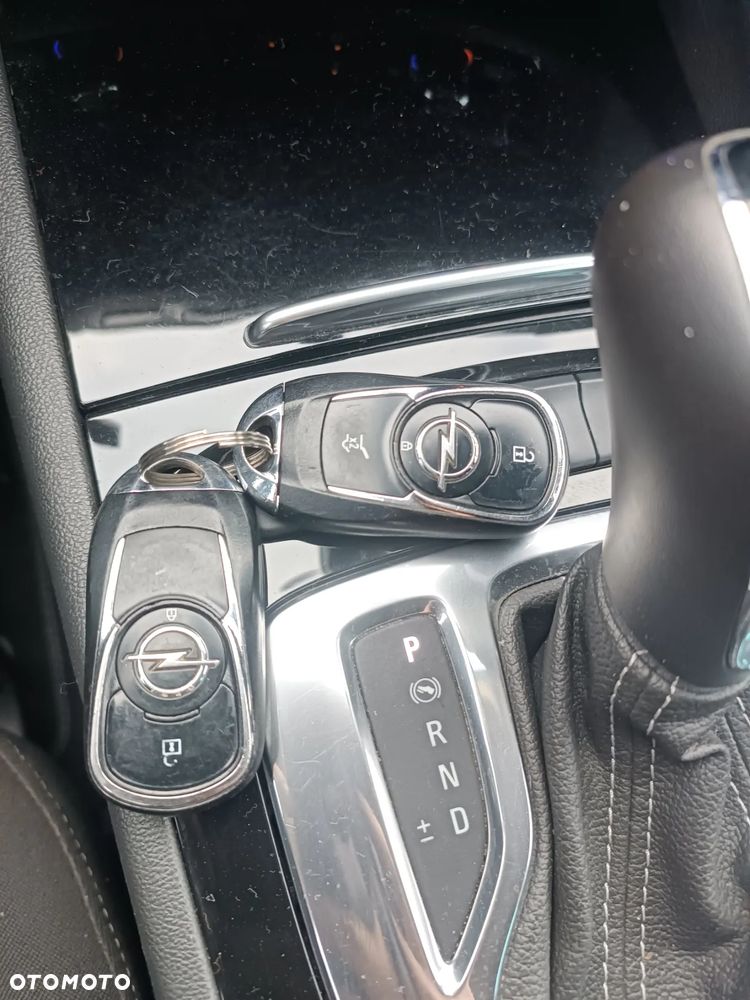 Opel Insignia CT 2.0 CDTI Exclusive S&S - 17