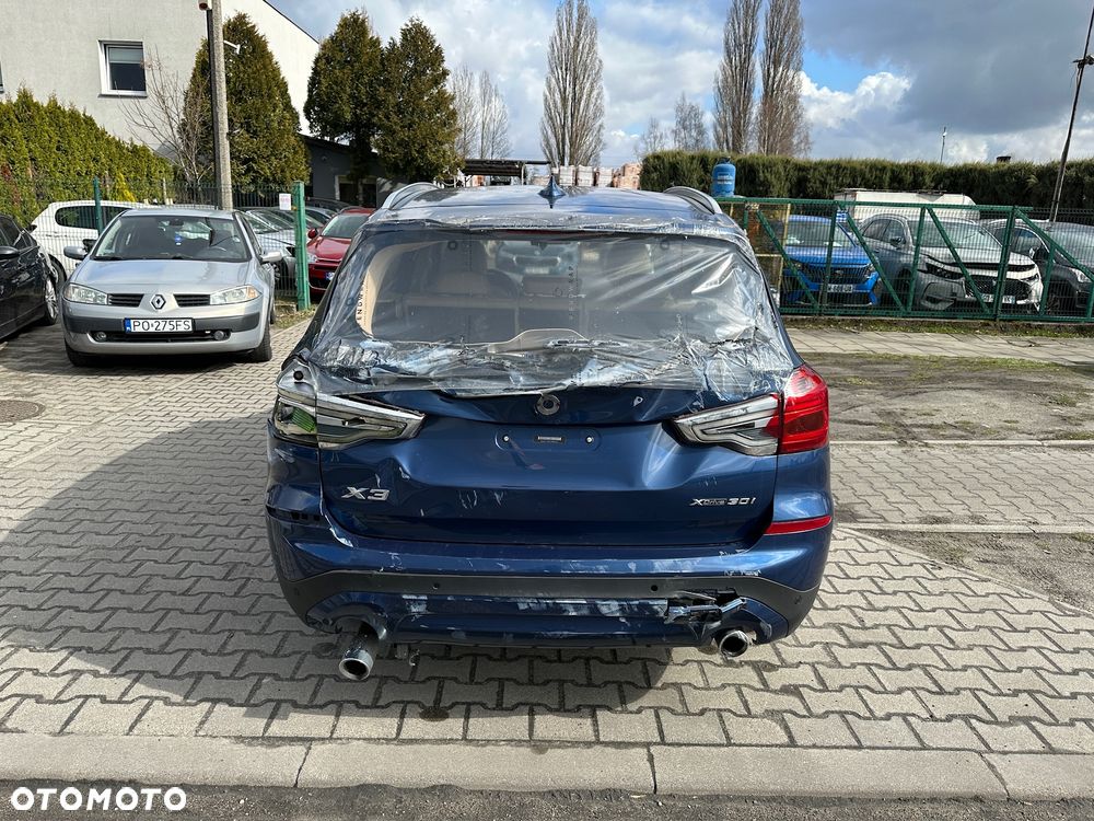 BMW X3 xDrive30i GPF Luxury Line - 7