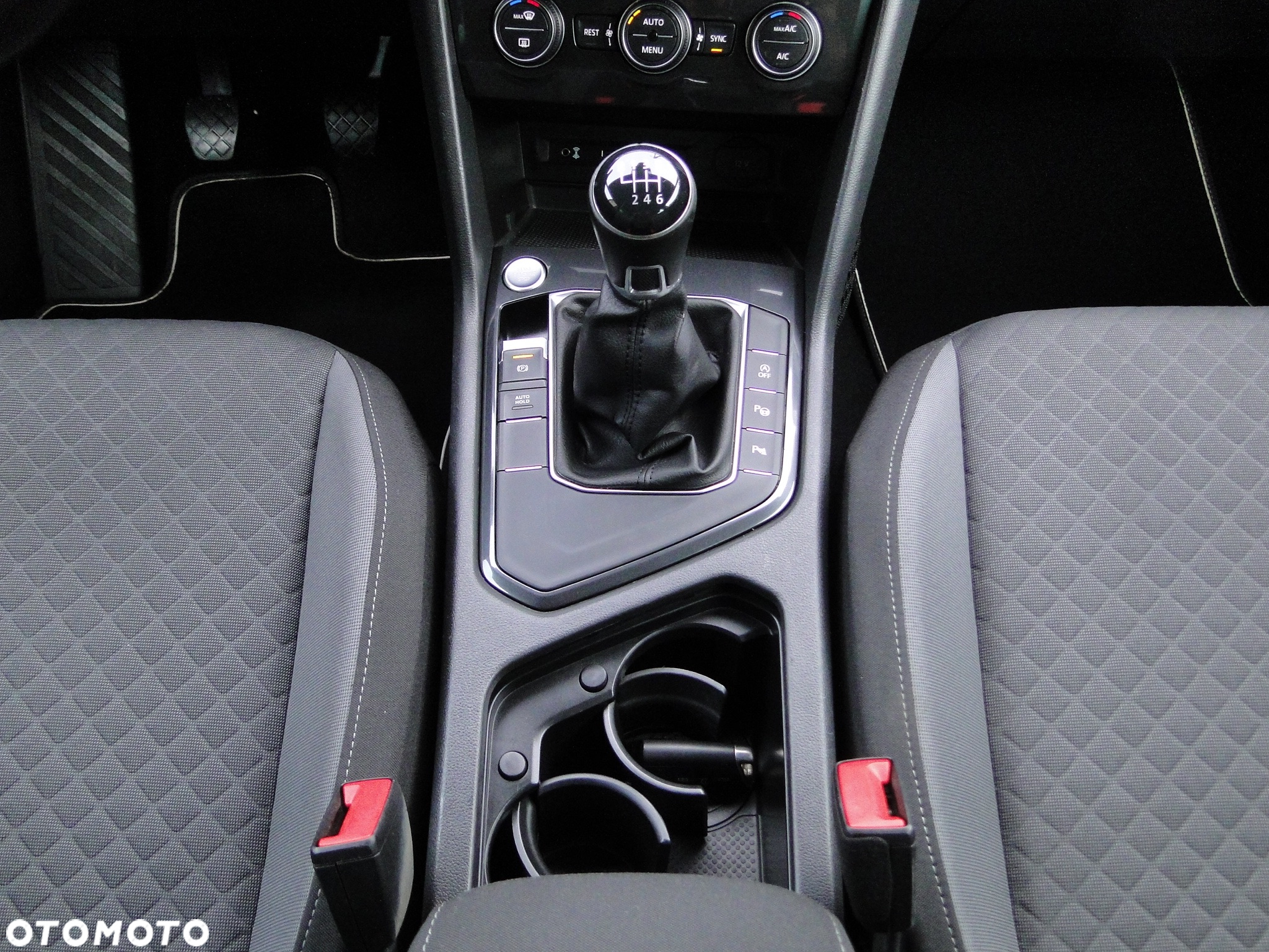 Volkswagen Tiguan 2.0 TDI BMT SCR Comfortline - 35