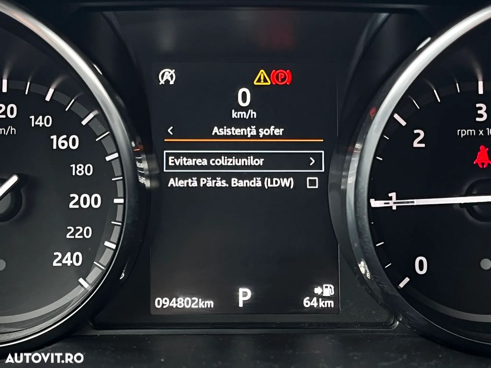 Land Rover Discovery Sport - 26