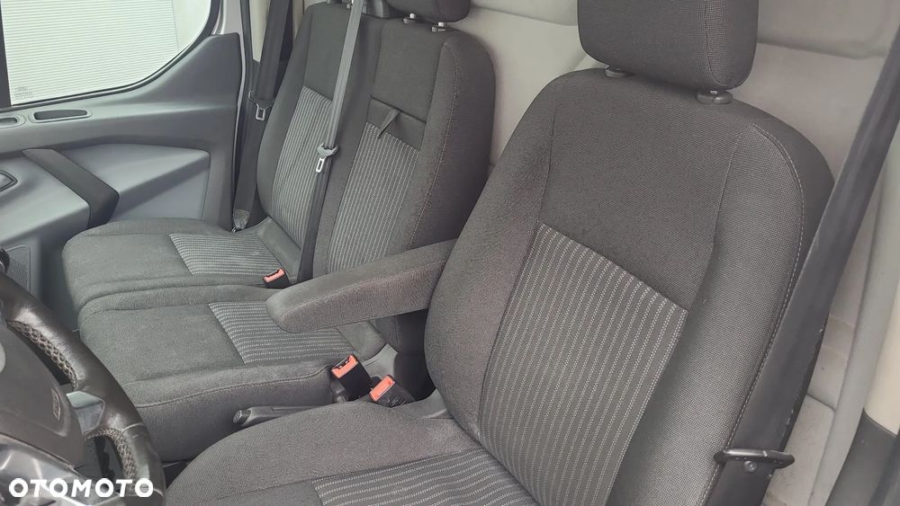 Ford Transit Custom - 19