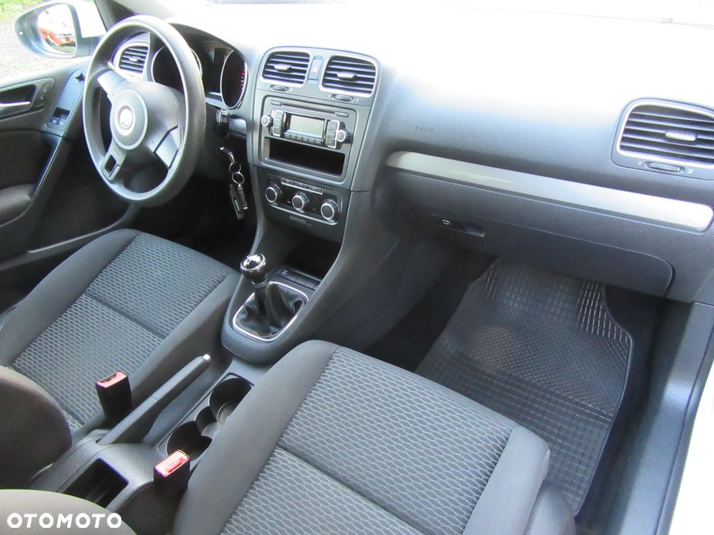 Volkswagen Golf - 12