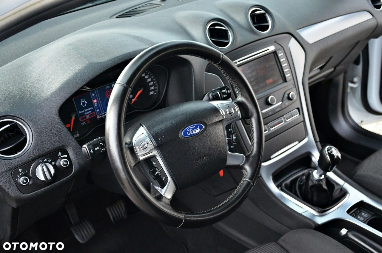 Ford Mondeo - 14