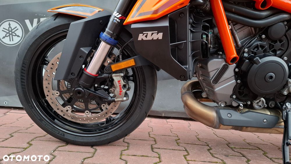 KTM Super Duke - 16
