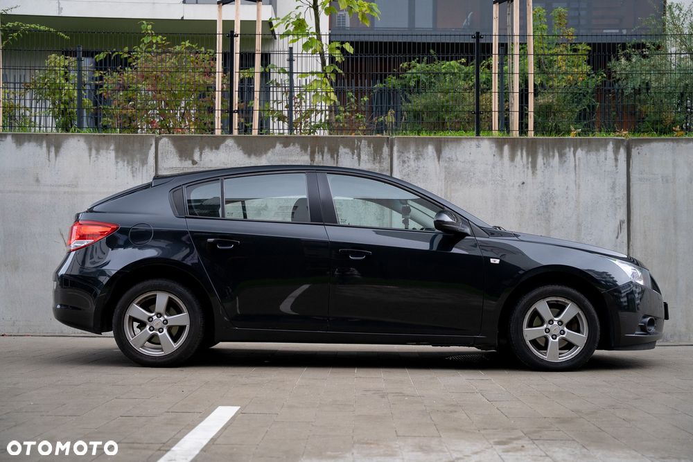 Chevrolet Cruze - 9