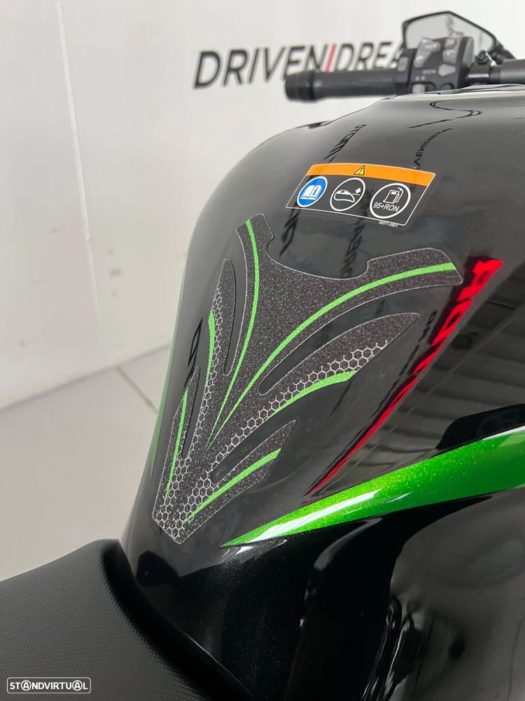 Kawasaki Ninja 1000SX PERFORMANCE TOURER - 14