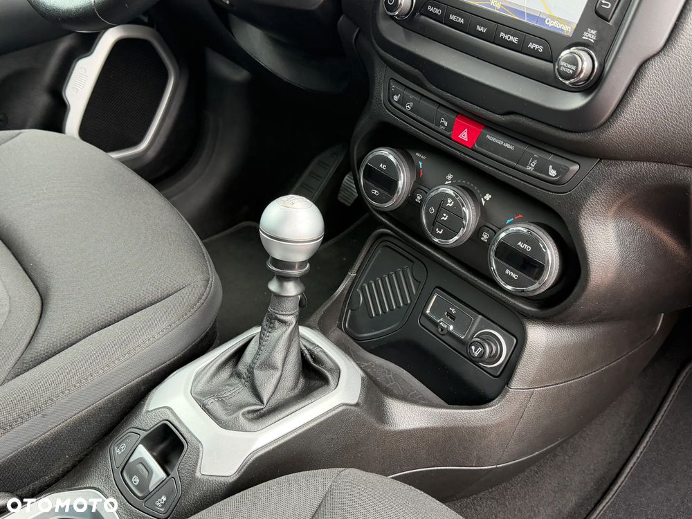 Jeep Renegade 1.4 MultiAir Limited - 25
