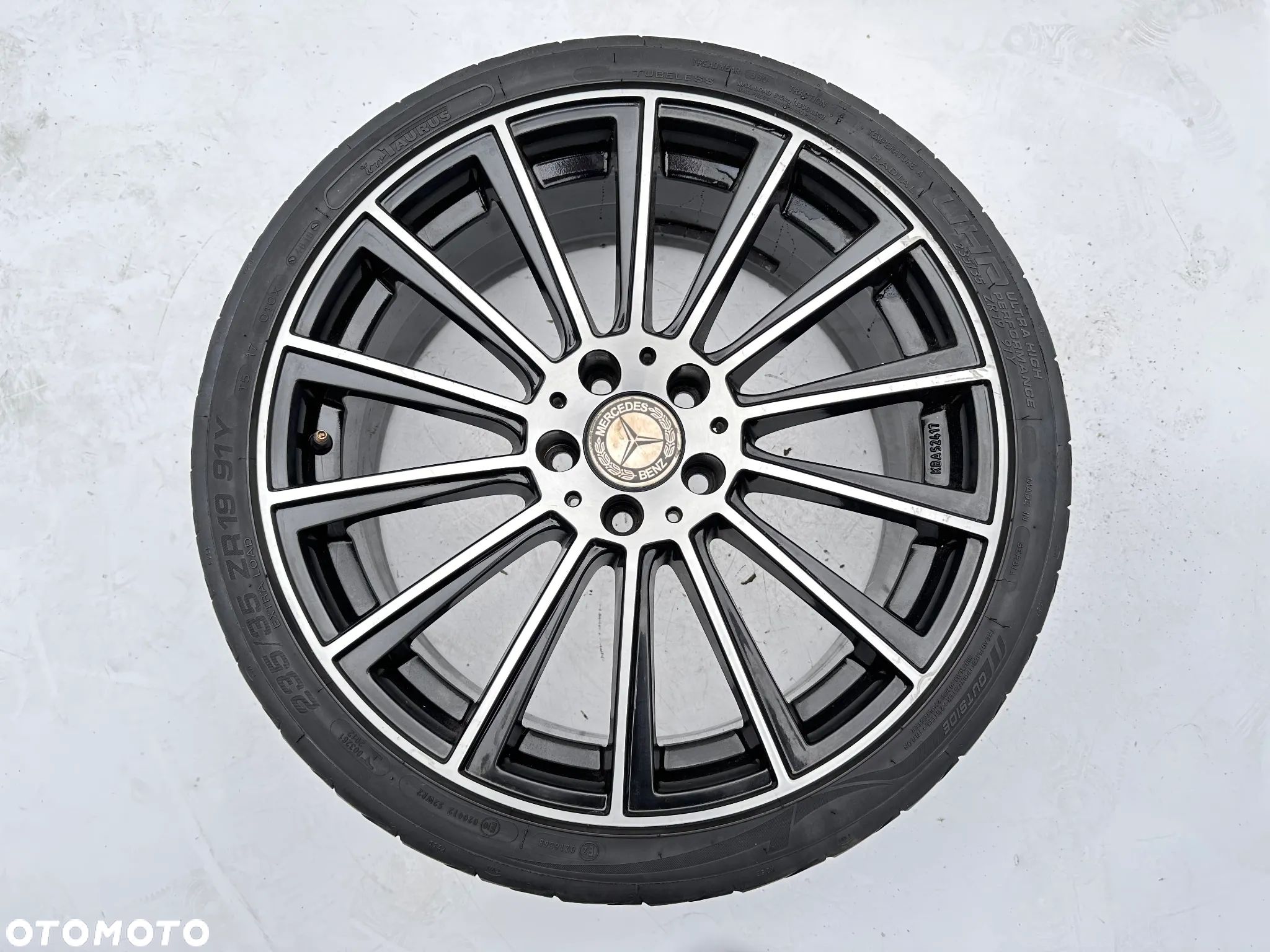 Koło felga 235/35/19 Mercedes-Benz  C Klasa W204 AMG - 1