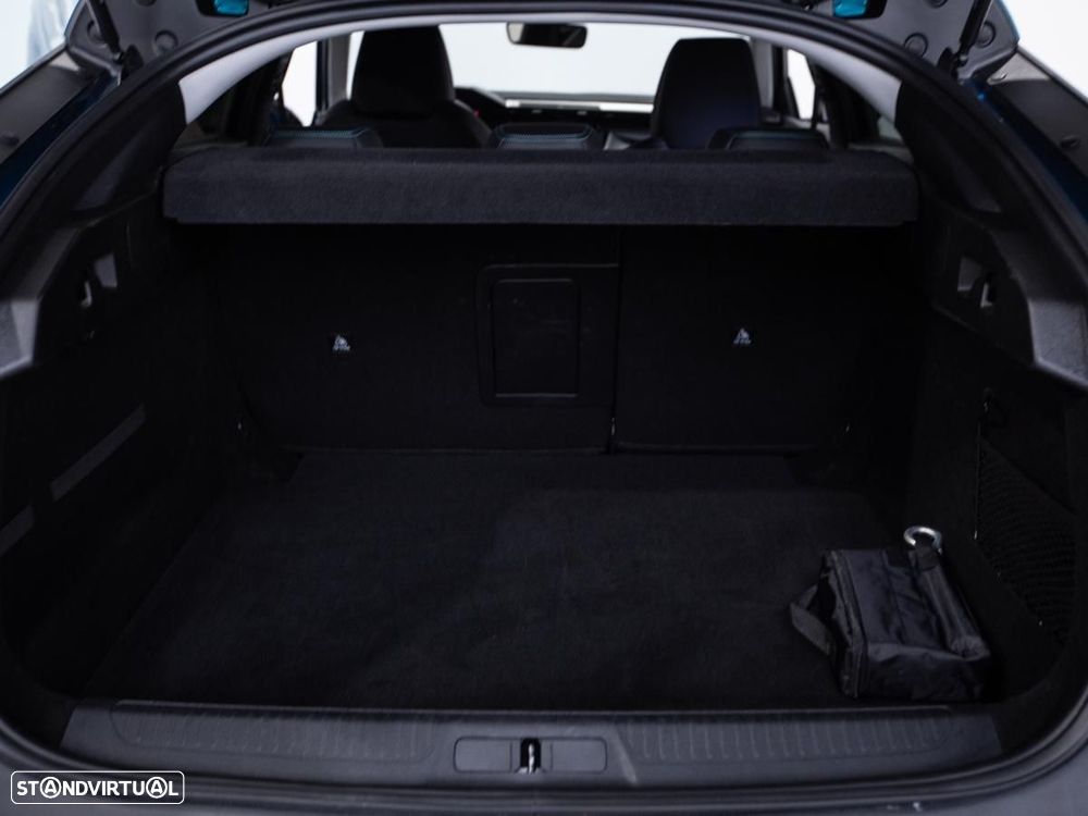 Peugeot 408 1.2 Hybrid Allure e-DCS6 - 13