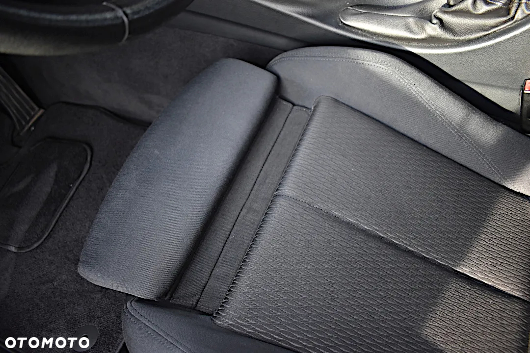 BMW Seria 3 - 30