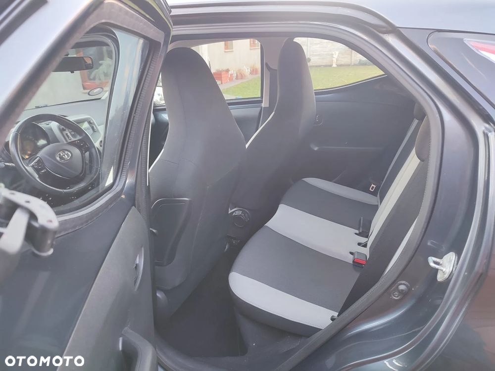Toyota Aygo 1.0 VVT-i Sprint EU6 - 11