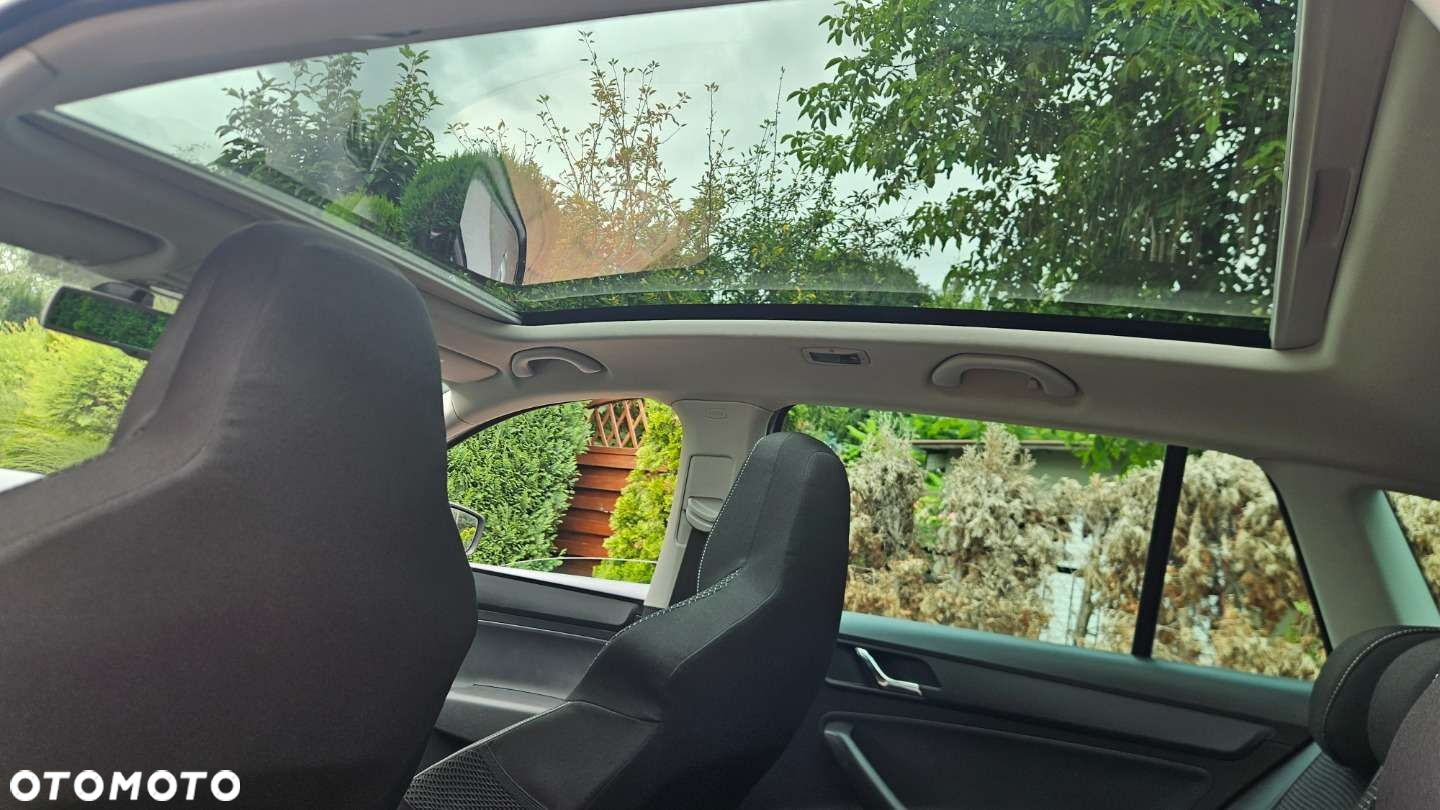 Skoda RAPID Spaceback 1.4 TSI DSG Edition - 21