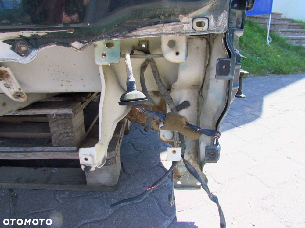 ISUZU NPR NQR NKR  04-07 KABINA KAROSERIA SZKIELET SZYBY POMORSKIE WSZYSTKIE CZESCI - 16
