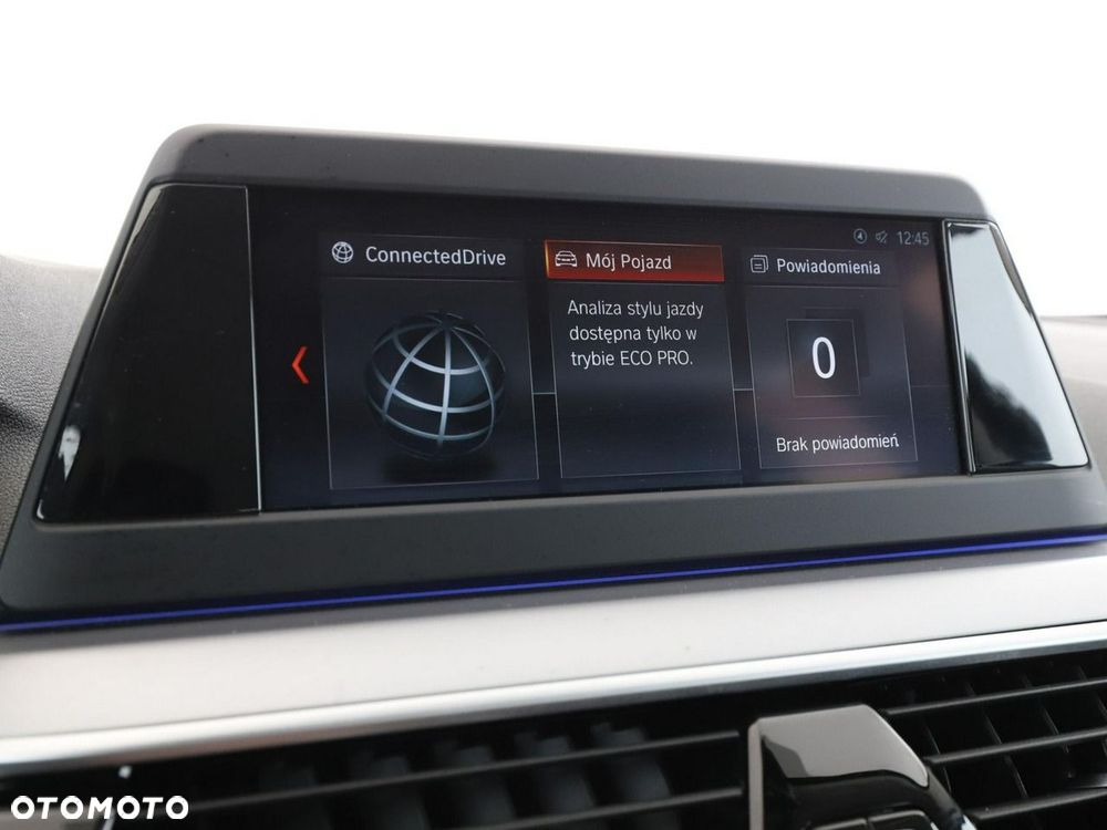 BMW Seria 5 520d - 24