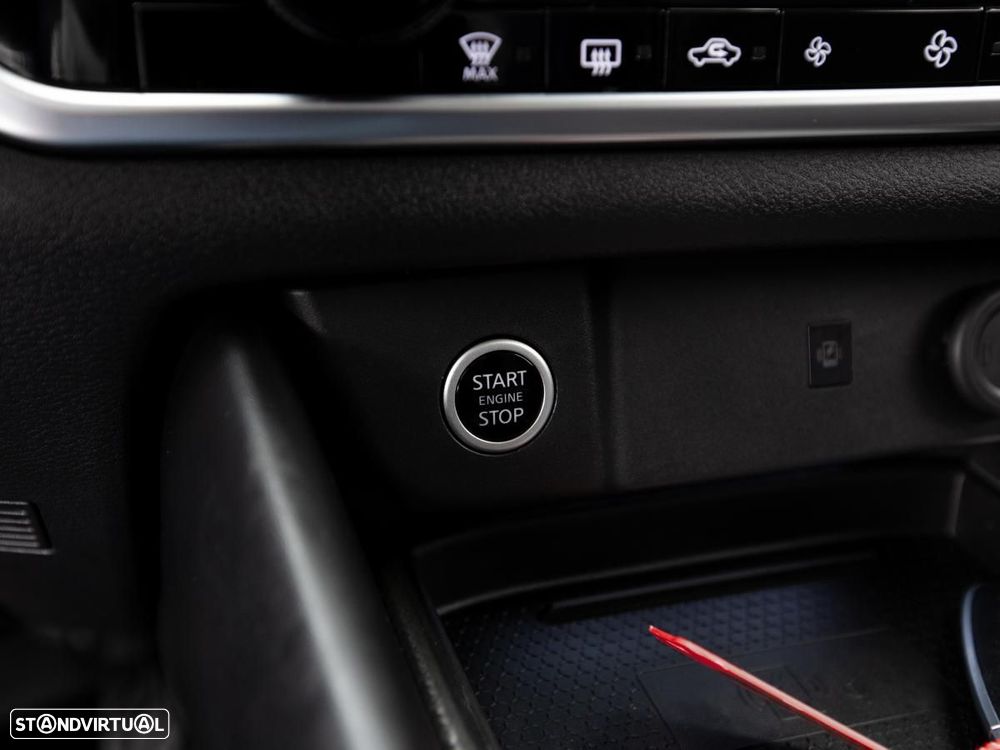 Nissan Qashqai 1.3 DIG-T N-Connecta Xtronic - 19